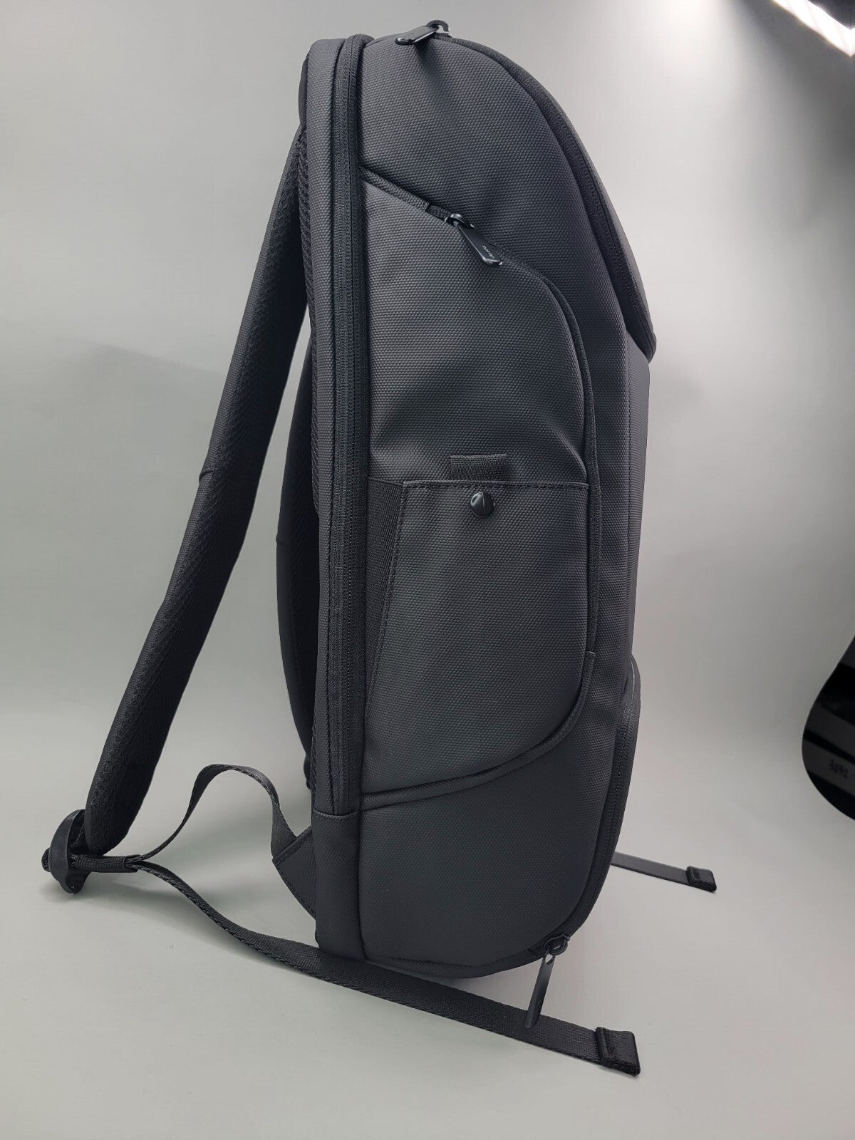 Bange 7267 Black 15.6" Laptop Travel Durable Smart Backpack W/USB Charging Port