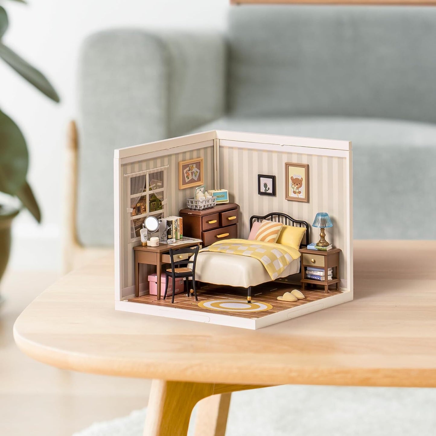 Rolife 1:24 Miniature Dollhouse Super Creator Plastic Building Teens Xmas Gift