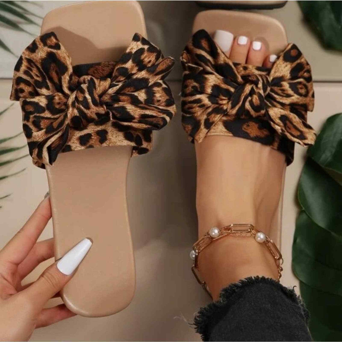 New Leopard Print Bow Decor Slide Sandals, Faux Suede Sz 7.5