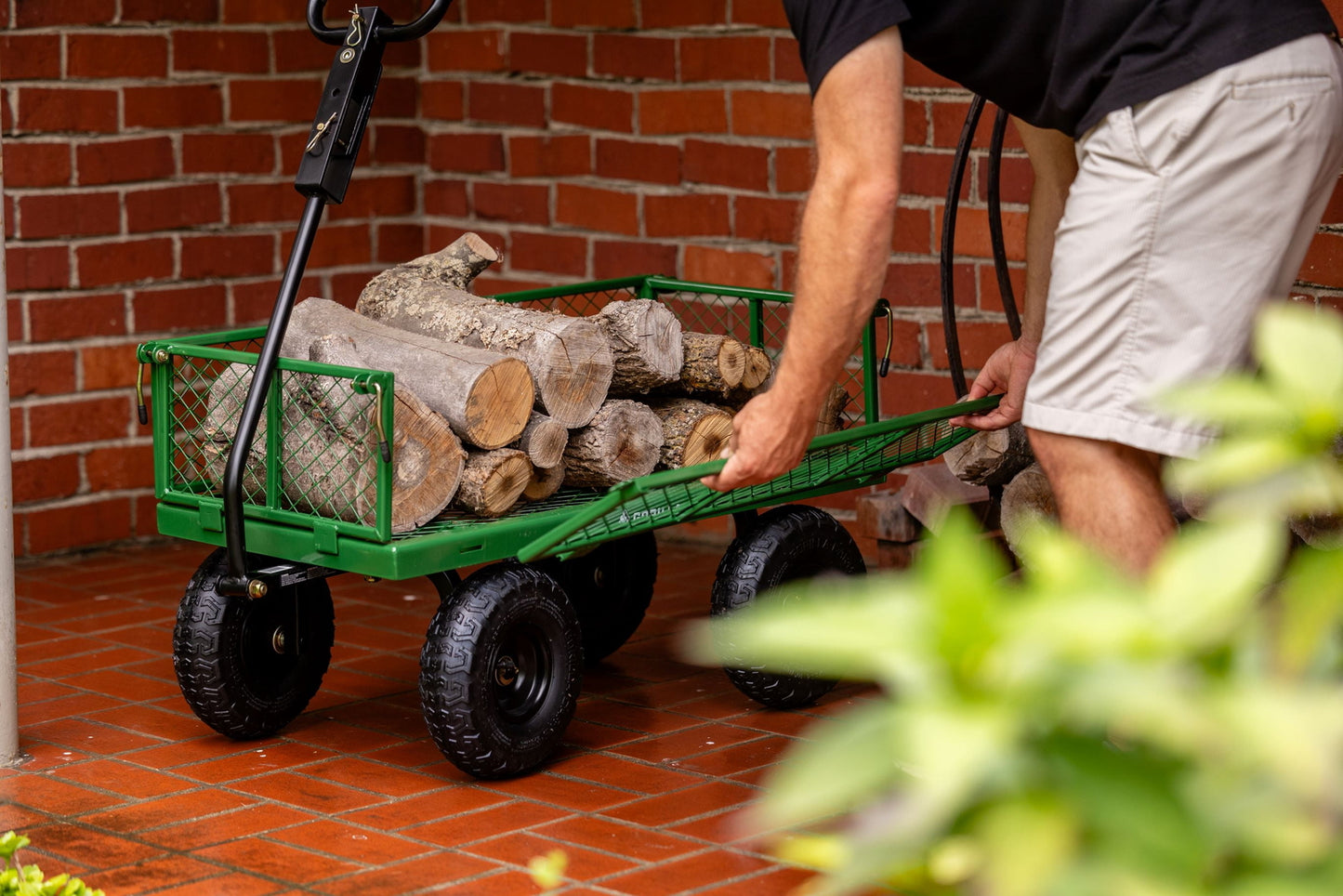 Carts 400 lb. Capacity Steel Utility Garden Landscape Cart,32 in x 18 in