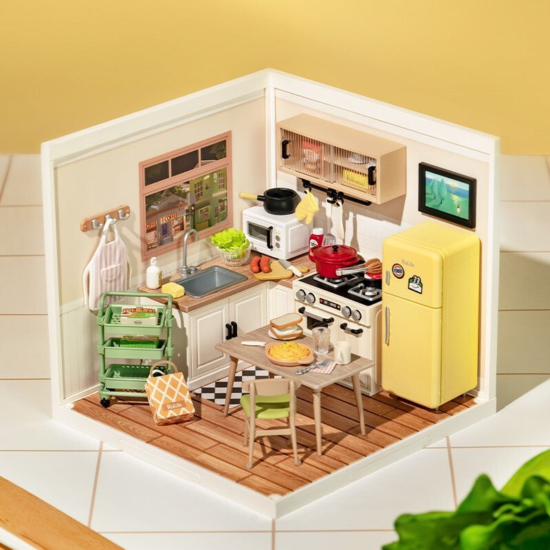 Rolife 1:24 Miniature Dollhouse Super Creator Plastic Building Teens Xmas Gift