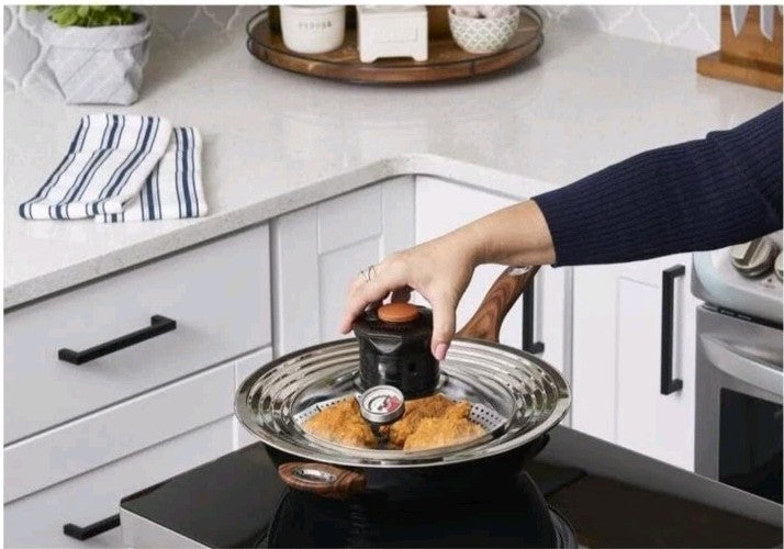 Air Whirl Crisper Air Fryer Lid for Pots & Pan - Fits 10 to 12 inch Pots NEW