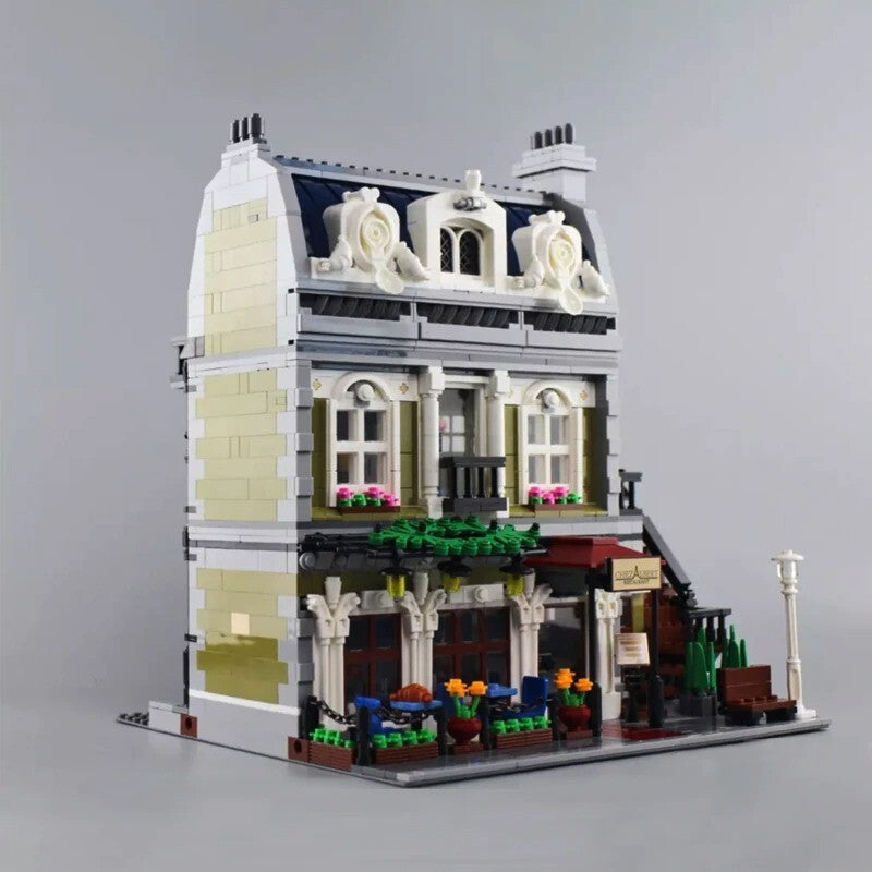 NEW DIY Parisian Restaurant 10243 pcs 2418 Building Blocks Set Model Kit