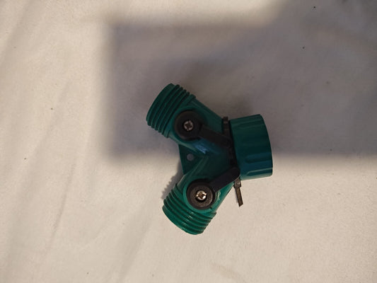 2 Way Garden Hose Y Splitter Faucet Hose Bib Split w/ Valve Shut Off